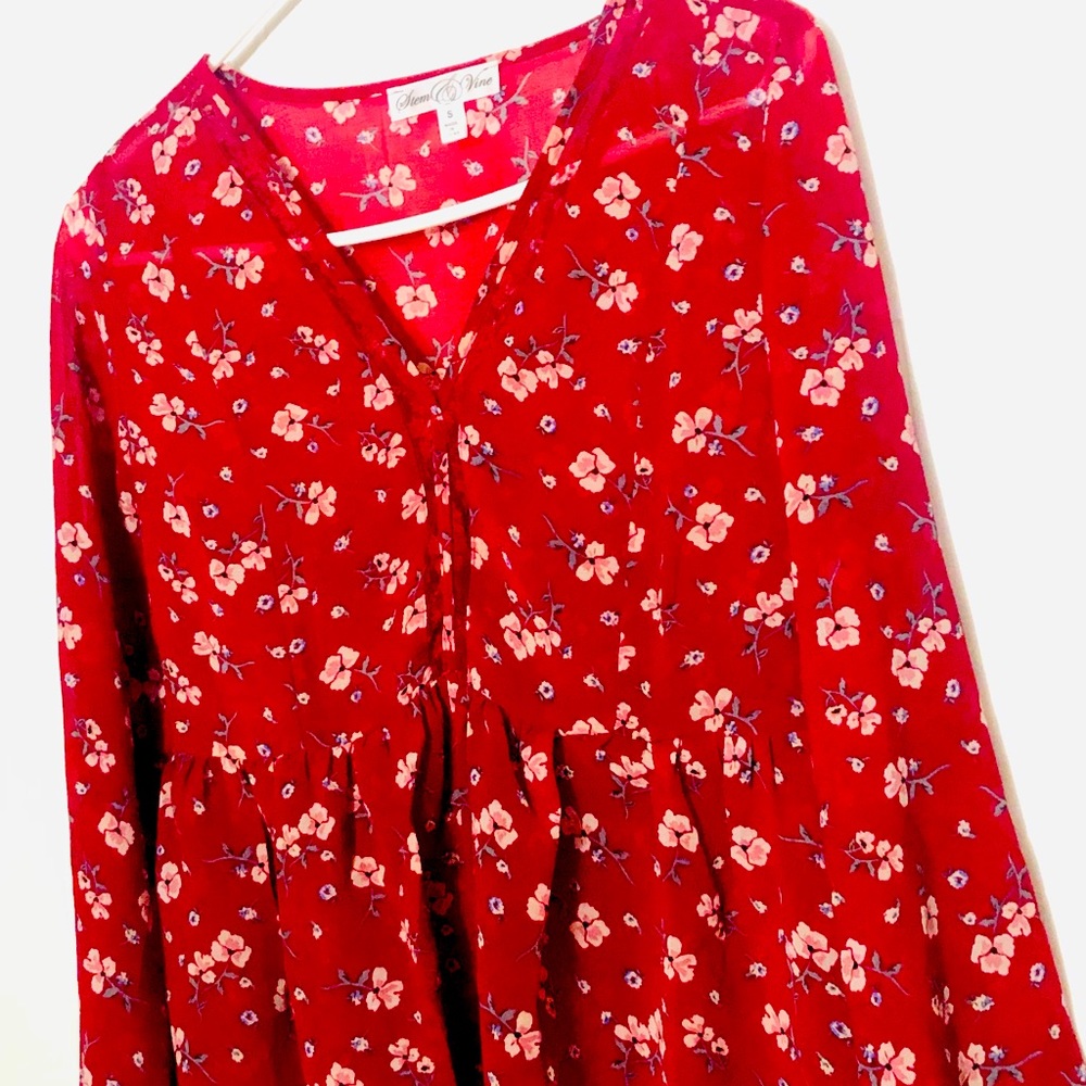 Floral blouse size medium